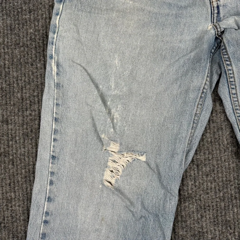 Vintage‎ 90s Levi's 550 Relaxed Fit Jeans Mens 33x32 Light Wash Distressed Denim